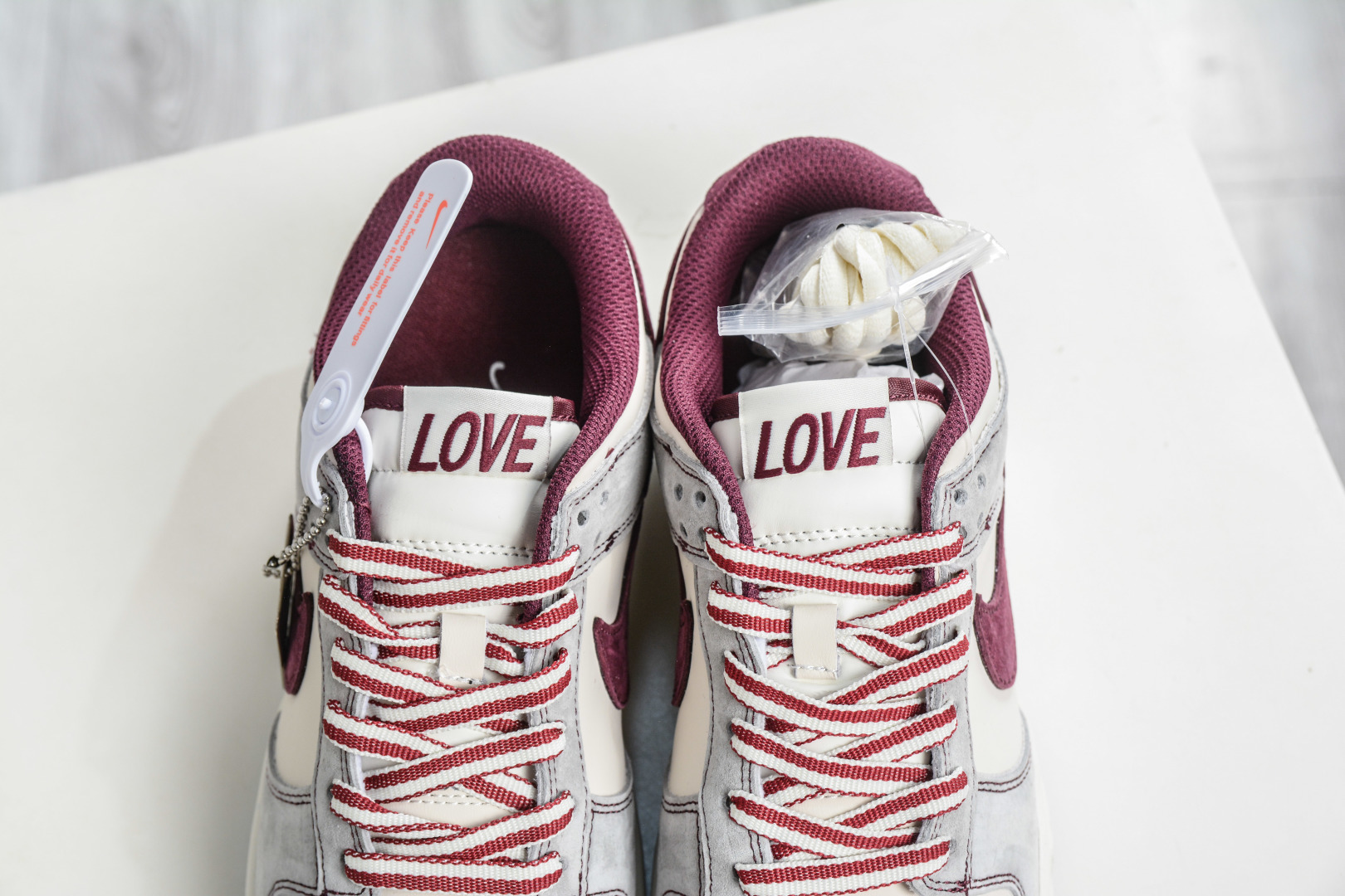 270 Nike Dunk Low 情人节限定 天若有情 SG6688-009-Chinese UA Cheap High Quatity Brand Clothes Bags handbags Sneakers wholesale wholesaler seller from China Factory suppliers Fashion Clothing Shoes best Quality Beautiful Price 270 Nike Dunk Low 情人节限定 天若有情 SG6688-009