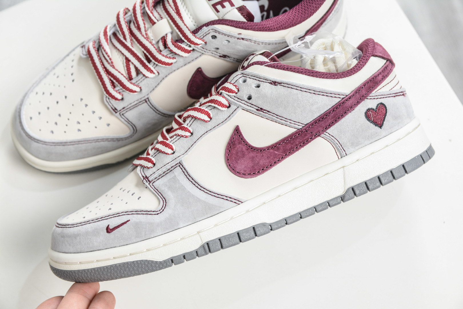 270 Nike Dunk Low 情人节限定 天若有情 SG6688-009-Chinese UA Cheap High Quatity Brand Clothes Bags handbags Sneakers wholesale wholesaler seller from China Factory suppliers Fashion Clothing Shoes best Quality Beautiful Price 270 Nike Dunk Low 情人节限定 天若有情 SG6688-009