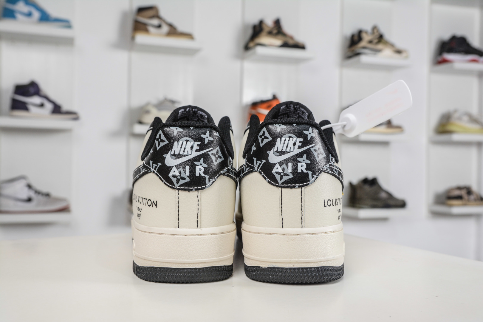 Nike Air Force 1 Low 07 x Louis Vuitton LV联名-米白黑 LV2288-002-Top High Quatity Cheap Sneakers Fashion Clothing Clothes Bags handbags Shoes of all Brand wholesale With The best Quality And Beautiful Price from China Factory Chinese suppliers wholesaler seller Nike Air Force 1 Low 07 x Louis Vuitton LV联名-米白黑 LV2288-002