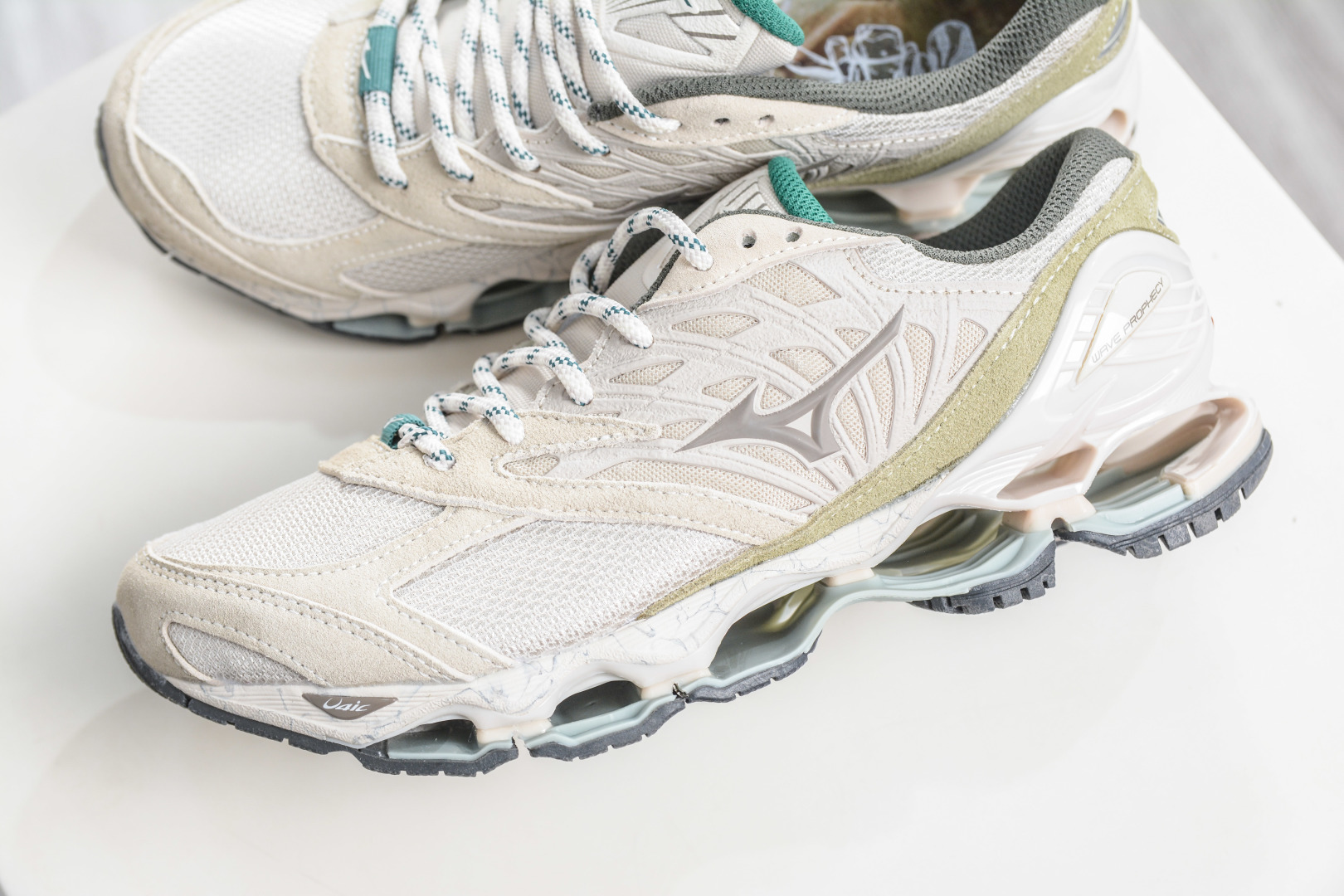Mizuno 美津侬 WAVE PROPHECY 14S 复古时尚休闲舒适运动跑步鞋 D1GA23 Mizuno 美津侬 WAVE PROPHECY 14S 复古时尚休闲舒适运动跑步鞋 D1GA23