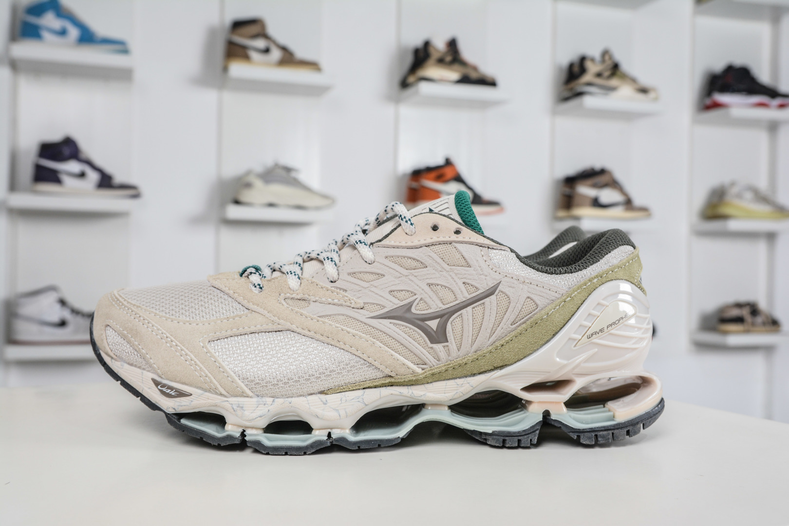 Mizuno 美津侬 WAVE PROPHECY 14S 复古时尚休闲舒适运动跑步鞋 D1GA23 Mizuno 美津侬 WAVE PROPHECY 14S 复古时尚休闲舒适运动跑步鞋 D1GA23