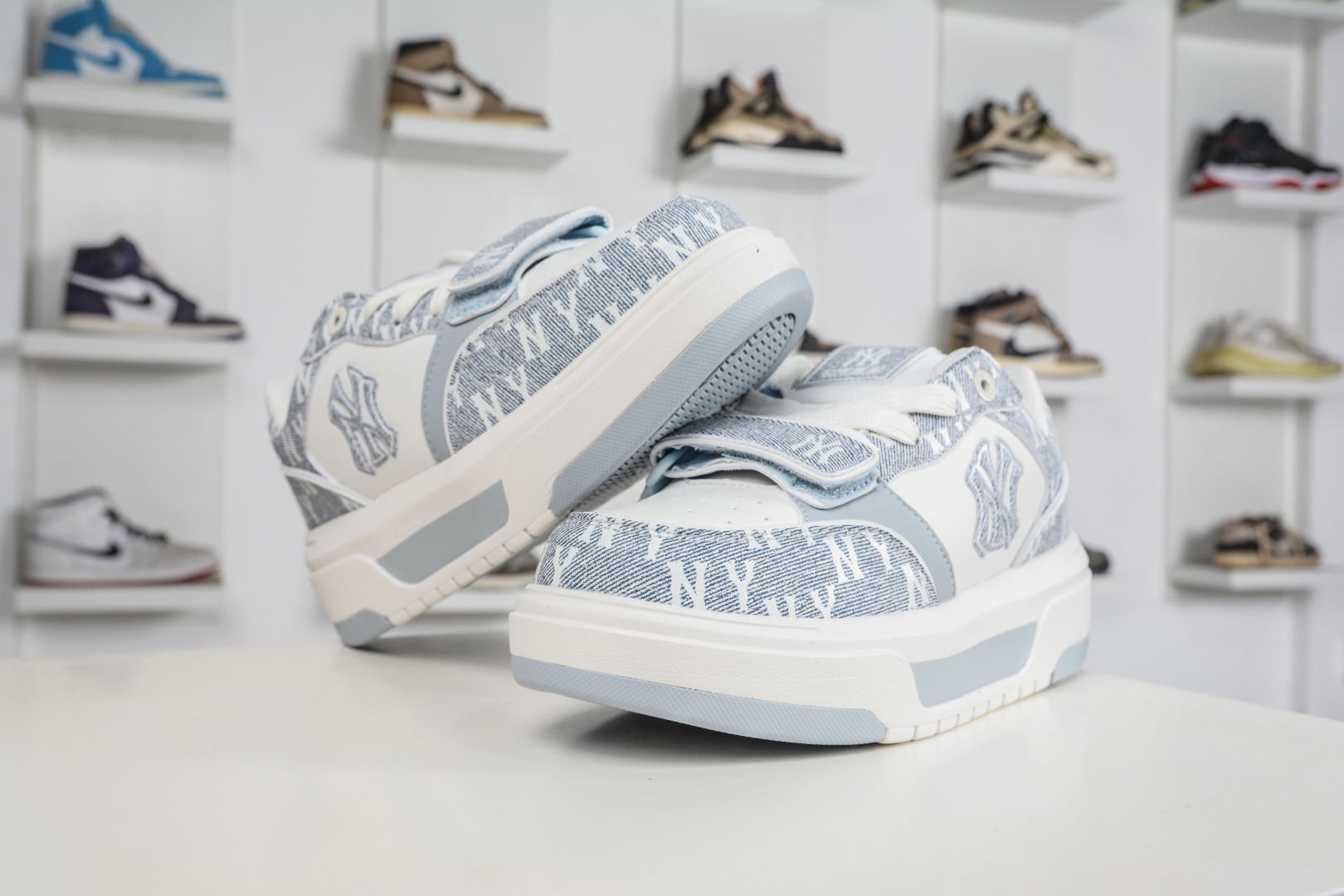 MLB CHUNKY LINER DENIM MONOGRAM BL 纽约洋基队 潮流时尚厚底运动鞋 3ASXM026N 50BRL-Top High Quatity Cheap Sneakers Fashion Clothing Clothes Bags handbags Shoes of all Brand wholesale With The best Quality And Beautiful Price from China Factory Chinese suppliers wholesaler seller MLB CHUNKY LINER DENIM MONOGRAM BL 纽约洋基队 潮流时尚厚底运动鞋 3ASXM026N 50BRL