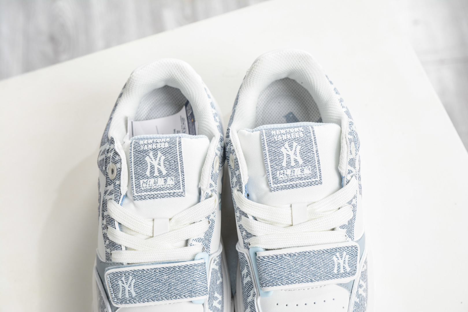 MLB CHUNKY LINER DENIM MONOGRAM BL 纽约洋基队 潮流时尚厚底运动鞋 3ASXM026N 50BRL-Top High Quatity Cheap Sneakers Fashion Clothing Clothes Bags handbags Shoes of all Brand wholesale With The best Quality And Beautiful Price from China Factory Chinese suppliers wholesaler seller MLB CHUNKY LINER DENIM MONOGRAM BL 纽约洋基队 潮流时尚厚底运动鞋 3ASXM026N 50BRL