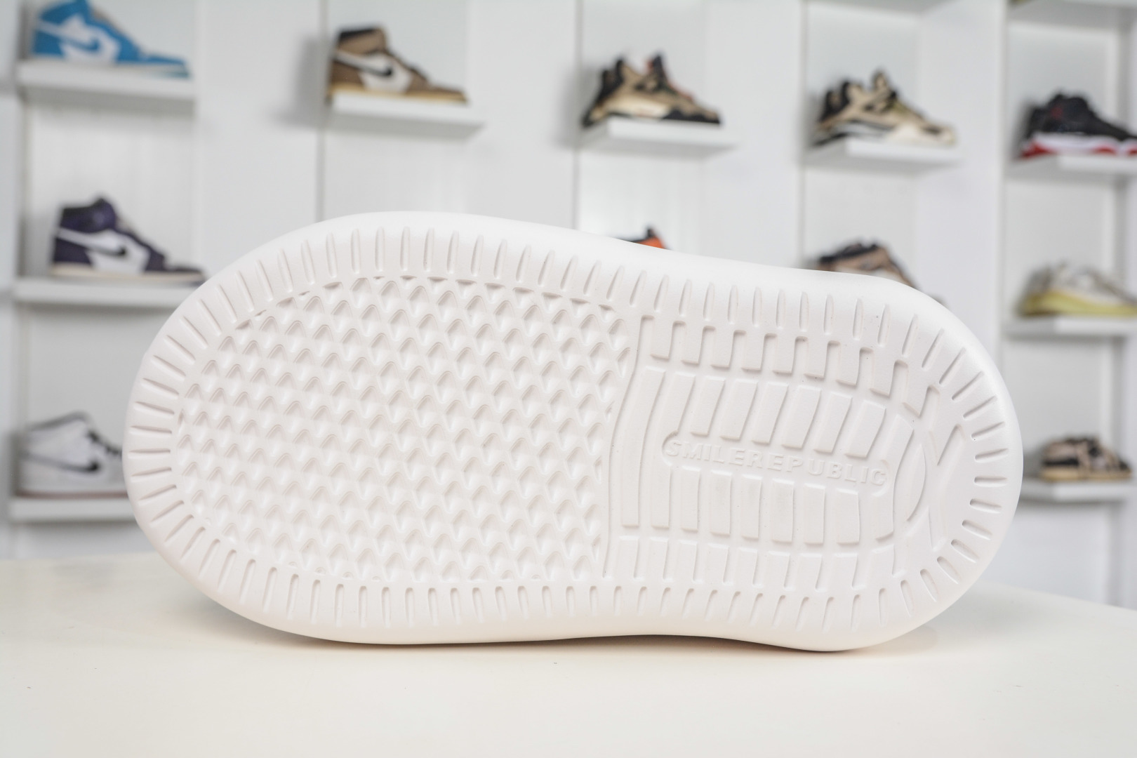 SMI 开口笑面包鞋系列 软fufu的帆布鞋面透气不闷脚-Top High Quatity Cheap Sneakers Fashion Clothing Clothes Bags handbags Shoes of all Brand wholesale With The best Quality And Beautiful Price from China Factory Chinese suppliers wholesaler seller SMI 开口笑面包鞋系列 软fufu的帆布鞋面透气不闷脚