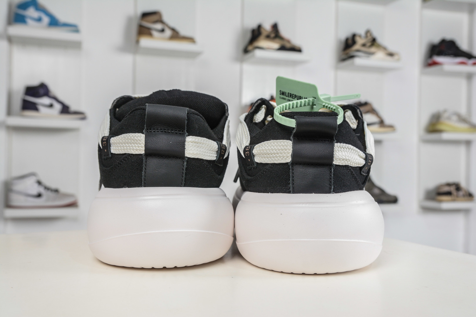 SMI 开口笑面包鞋系列 软fufu的帆布鞋面透气不闷脚-Top High Quatity Cheap Sneakers Fashion Clothing Clothes Bags handbags Shoes of all Brand wholesale With The best Quality And Beautiful Price from China Factory Chinese suppliers wholesaler seller SMI 开口笑面包鞋系列 软fufu的帆布鞋面透气不闷脚