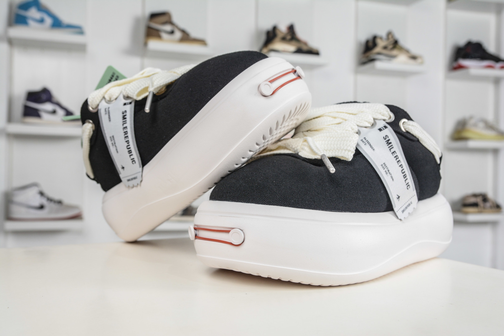 SMI 开口笑面包鞋系列 软fufu的帆布鞋面透气不闷脚-Top High Quatity Cheap Sneakers Fashion Clothing Clothes Bags handbags Shoes of all Brand wholesale With The best Quality And Beautiful Price from China Factory Chinese suppliers wholesaler seller SMI 开口笑面包鞋系列 软fufu的帆布鞋面透气不闷脚