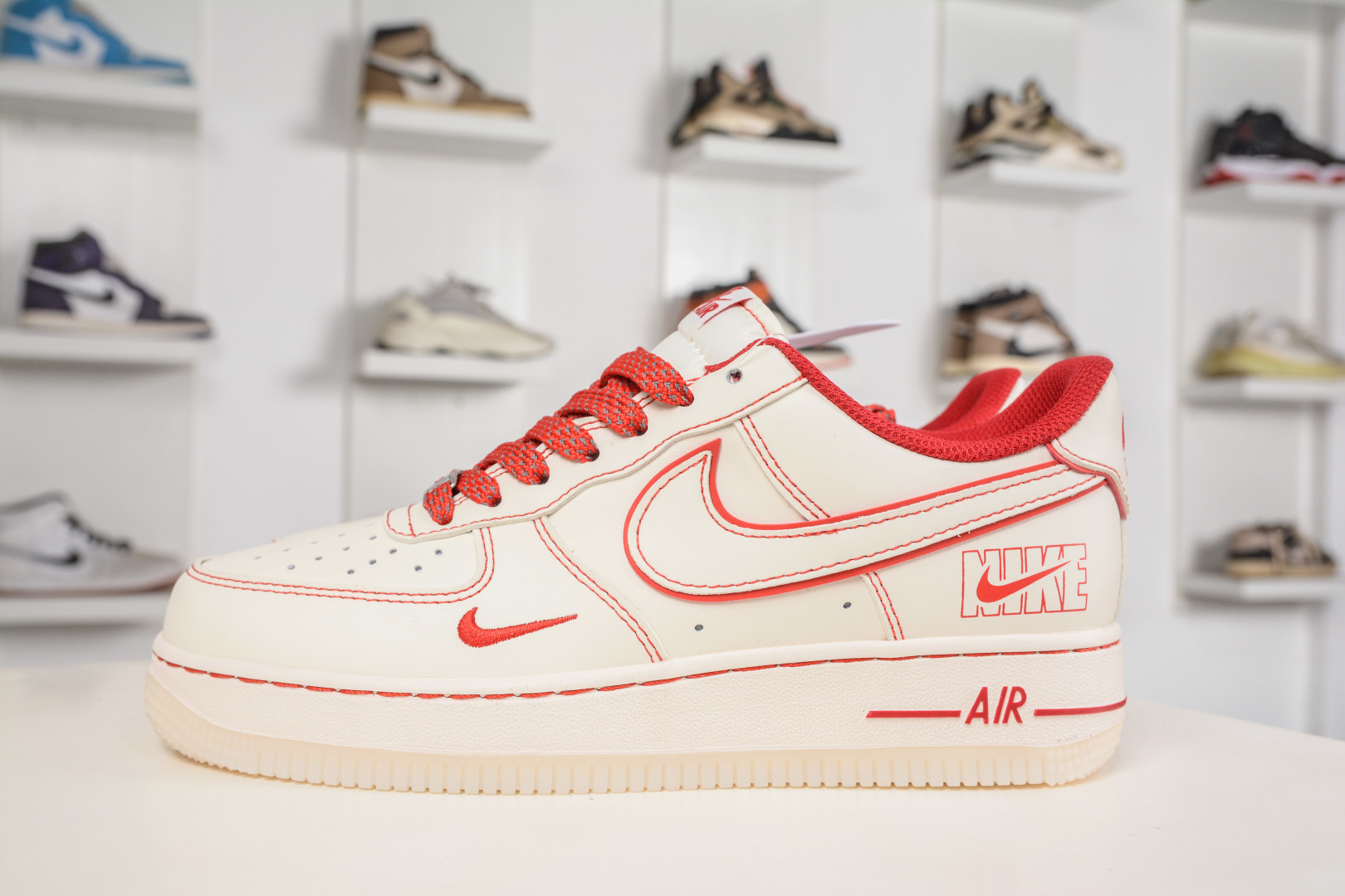 NIke Air Force 1 ’07 Low 白红兔八哥 SM6668-132