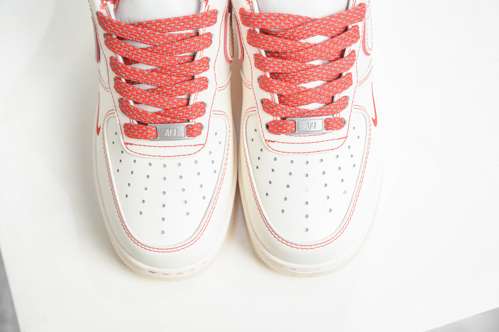 NIke Air Force 1 '07 Low 白红兔八哥 SM6668-132