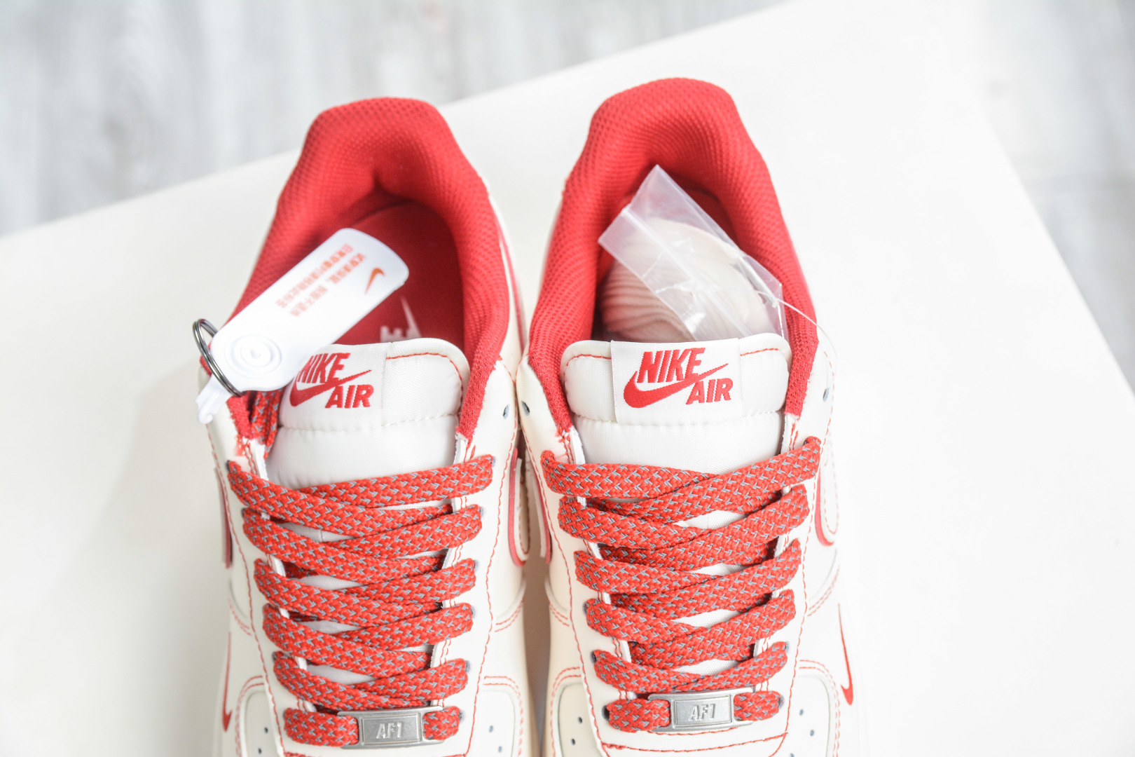 NIke Air Force 1 '07 Low 白红兔八哥 SM6668-132