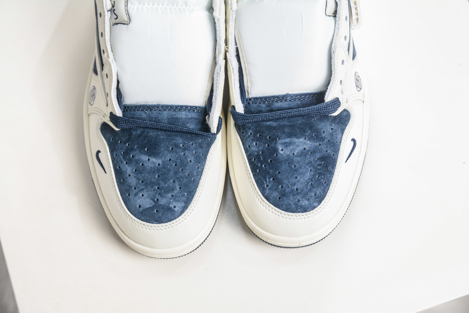 270 The North Face x Supreme x Travis Scott x Air Jordan 1 Low乔丹1代低帮倒钩北面Sup马年限定联名-白深蓝 DM7866-125-Chinese UA Cheap High Quatity Brand Clothes Bags handbags Sneakers wholesale wholesaler seller from China Factory suppliers Fashion Clothing Shoes best Quality Beautiful Price 270 The North Face x Supreme x Travis Scott x Air Jordan 1 Low乔丹1代低帮倒钩北面Sup马年限定联名-白深蓝 DM7866-125