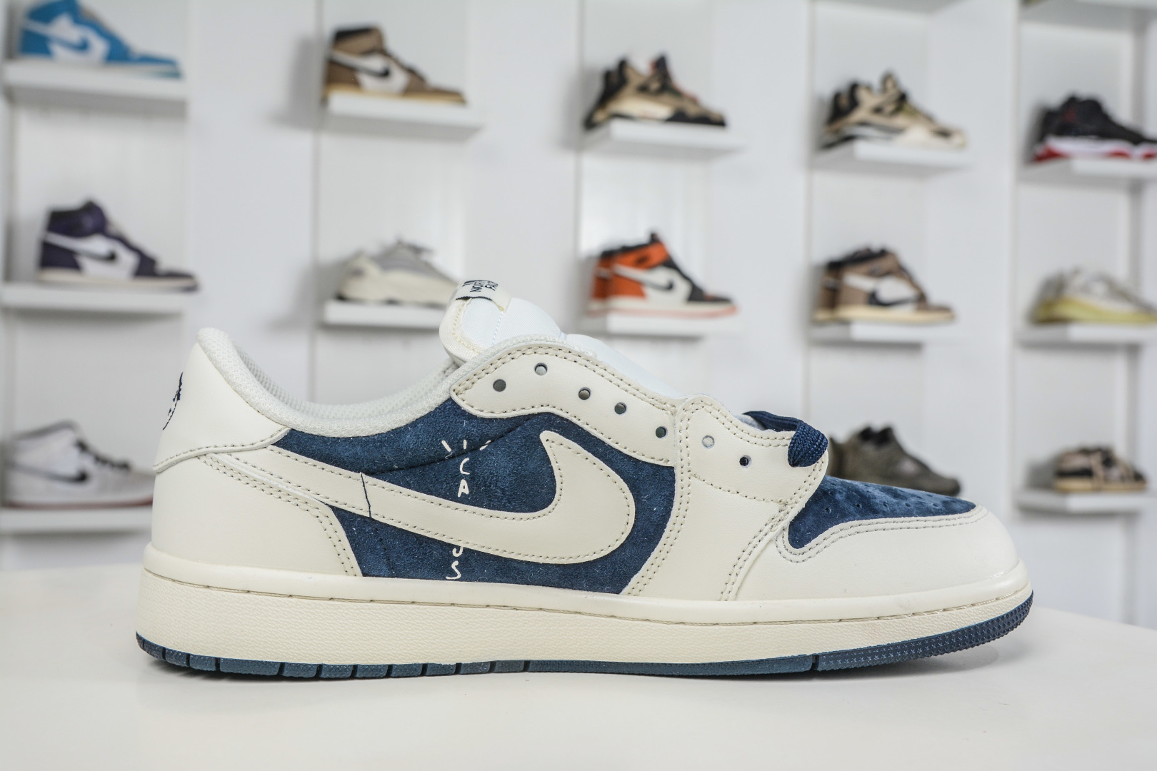 270 The North Face x Supreme x Travis Scott x Air Jordan 1 Low乔丹1代低帮倒钩北面Sup马年限定联名-白深蓝 DM7866-125-Chinese UA Cheap High Quatity Brand Clothes Bags handbags Sneakers wholesale wholesaler seller from China Factory suppliers Fashion Clothing Shoes best Quality Beautiful Price 270 The North Face x Supreme x Travis Scott x Air Jordan 1 Low乔丹1代低帮倒钩北面Sup马年限定联名-白深蓝 DM7866-125
