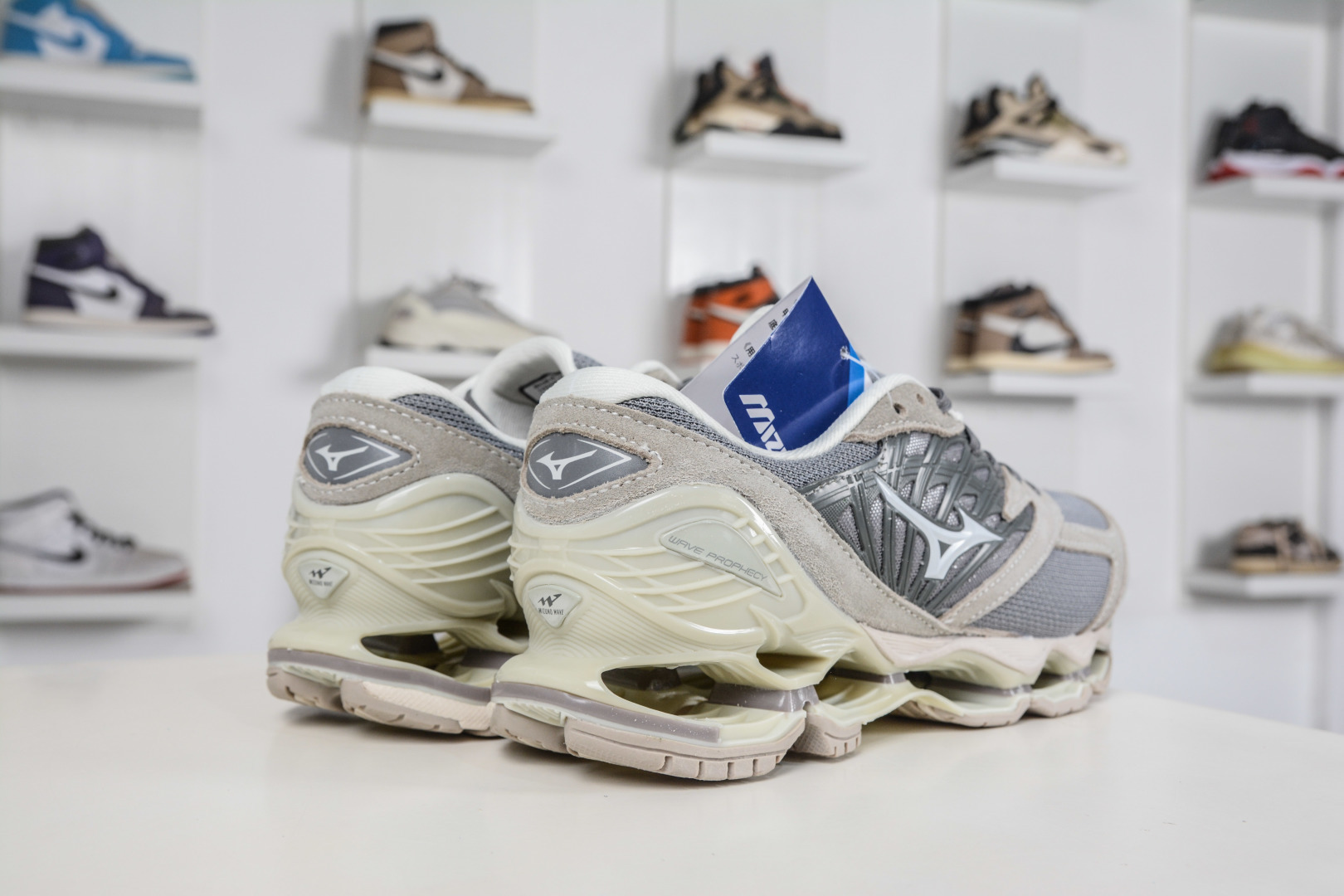 Mizuno 美津侬 WAVE PROPHECY 14S 复古时尚休闲舒适运动跑步鞋 D1GA22 Mizuno 美津侬 WAVE PROPHECY 14S 复古时尚休闲舒适运动跑步鞋 D1GA22