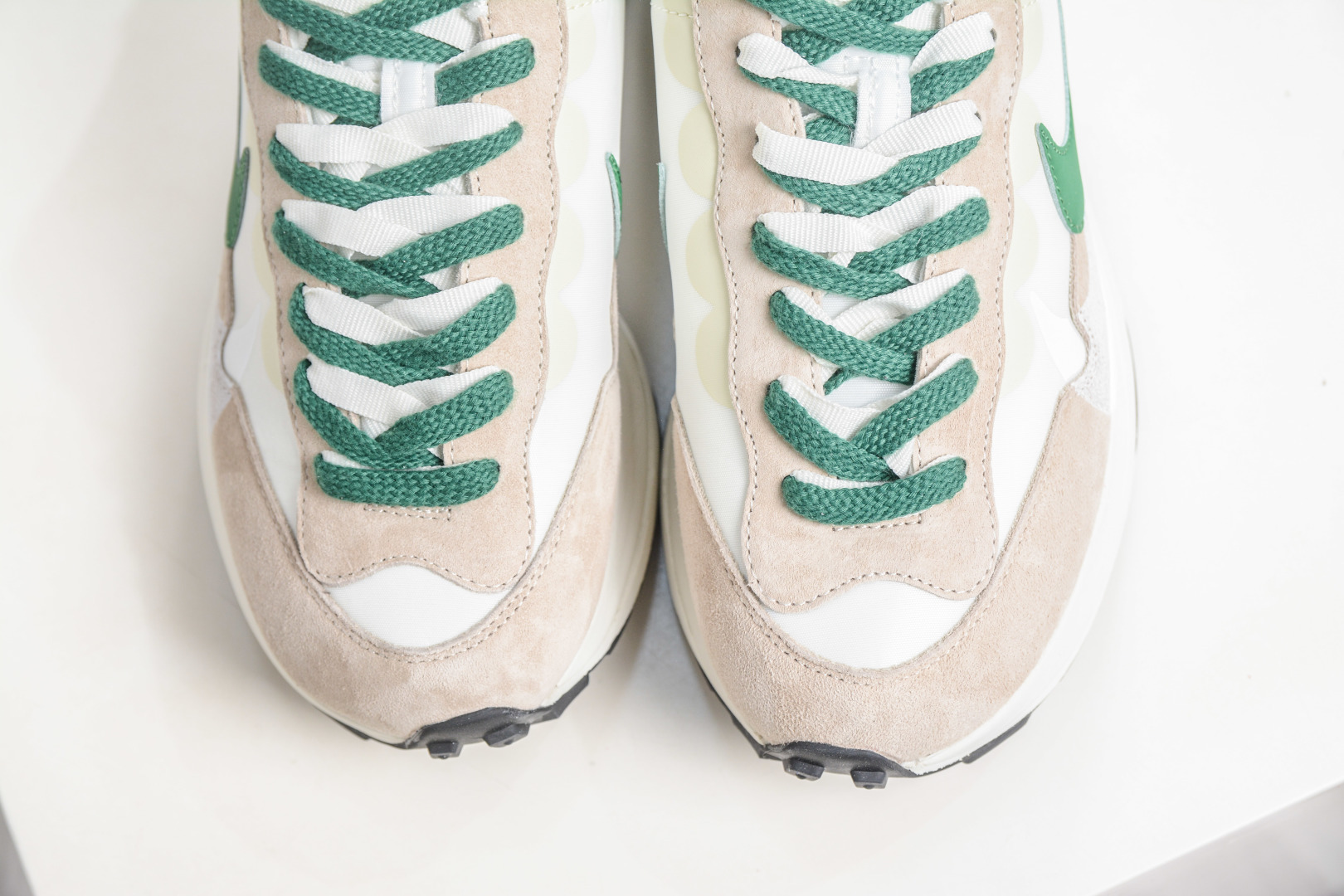 Sacai x Nike VaporWaffle 华夫3.0圆头舒适低帮生活休闲鞋 DD1875-102 Sacai x Nike VaporWaffle 华夫3.0圆头舒适低帮生活休闲鞋 DD1875-102