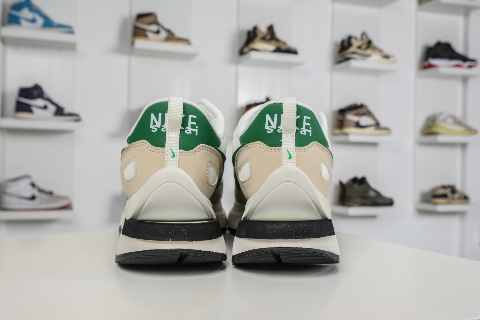 Sacai x Nike VaporWaffle 华夫3.0圆头舒适低帮生活休闲鞋 DD1875-102 Sacai x Nike VaporWaffle 华夫3.0圆头舒适低帮生活休闲鞋 DD1875-102