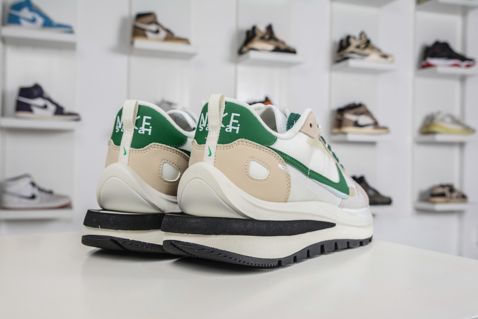 Sacai x Nike VaporWaffle 华夫3.0圆头舒适低帮生活休闲鞋 DD1875-102 Sacai x Nike VaporWaffle 华夫3.0圆头舒适低帮生活休闲鞋 DD1875-102