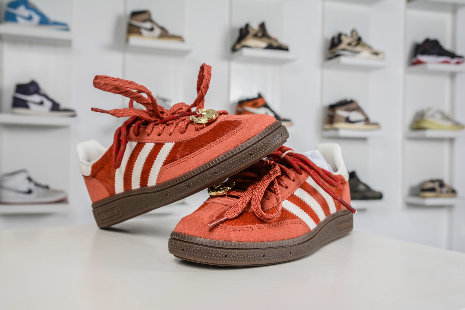 Adidas Handball Spezial 马年限定 CNY新年款 阿迪达斯经典款 复古休闲板鞋 KJ6299