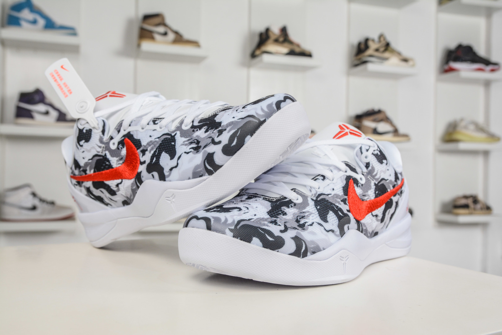 Nike Zoom Kobe VIII 马年限定 CNY新年款 低帮复刻实战运动低帮文化篮球鞋 HF2793-001 Nike Zoom Kobe VIII 马年限定 CNY新年款 低帮复刻实战运动低帮文化篮球鞋 HF2793-001