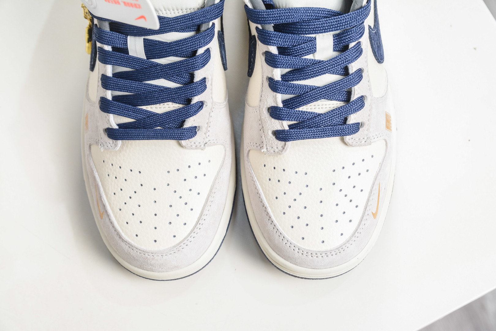 Nike SB Dunk Low 马年限定-米灰蓝 MN1688-112-Top High Quatity Cheap Sneakers Fashion Clothing Clothes Bags handbags Shoes of all Brand wholesale With The best Quality And Beautiful Price from China Factory Chinese suppliers wholesaler seller Nike SB Dunk Low 马年限定-米灰蓝 MN1688-112