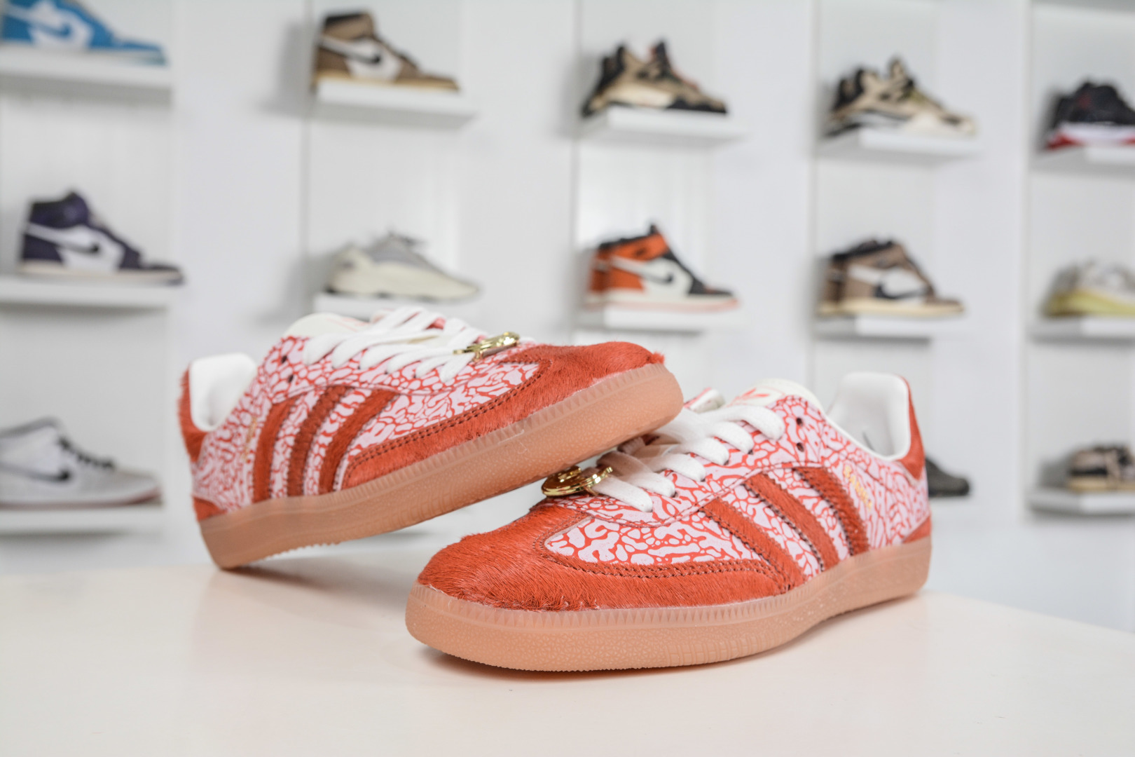 Adidas/阿迪达斯 SAMBA CNY中国马年限定-红爆裂 JR8743-Top High Quatity Cheap Sneakers Fashion Clothing Clothes Bags handbags Shoes of all Brand wholesale With The best Quality And Beautiful Price from China Factory Chinese suppliers wholesaler seller Adidas/阿迪达斯 SAMBA CNY中国马年限定-红爆裂 JR8743