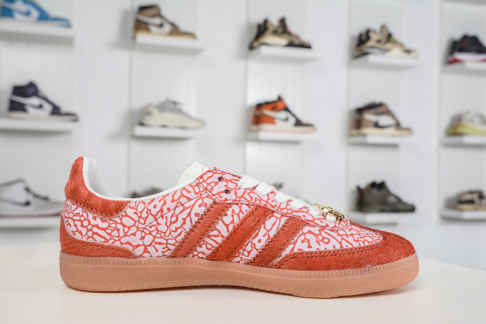 Adidas/阿迪达斯 SAMBA CNY中国马年限定-红爆裂 JR8743-Top High Quatity Cheap Sneakers Fashion Clothing Clothes Bags handbags Shoes of all Brand wholesale With The best Quality And Beautiful Price from China Factory Chinese suppliers wholesaler seller Adidas/阿迪达斯 SAMBA CNY中国马年限定-红爆裂 JR8743