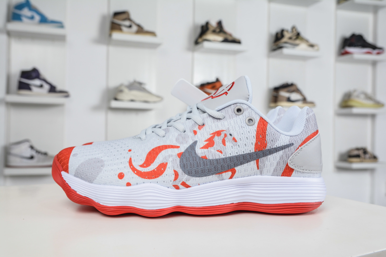 280 NK React Hyperdunk 2017 Low EP 马年限定 低帮实战篮球鞋 897637-011-Chinese UA Cheap High Quatity Brand Clothes Bags handbags Sneakers wholesale wholesaler seller from China Factory suppliers Fashion Clothing Shoes best Quality Beautiful Price 280 NK React Hyperdunk 2017 Low EP 马年限定 低帮实战篮球鞋 897637-011