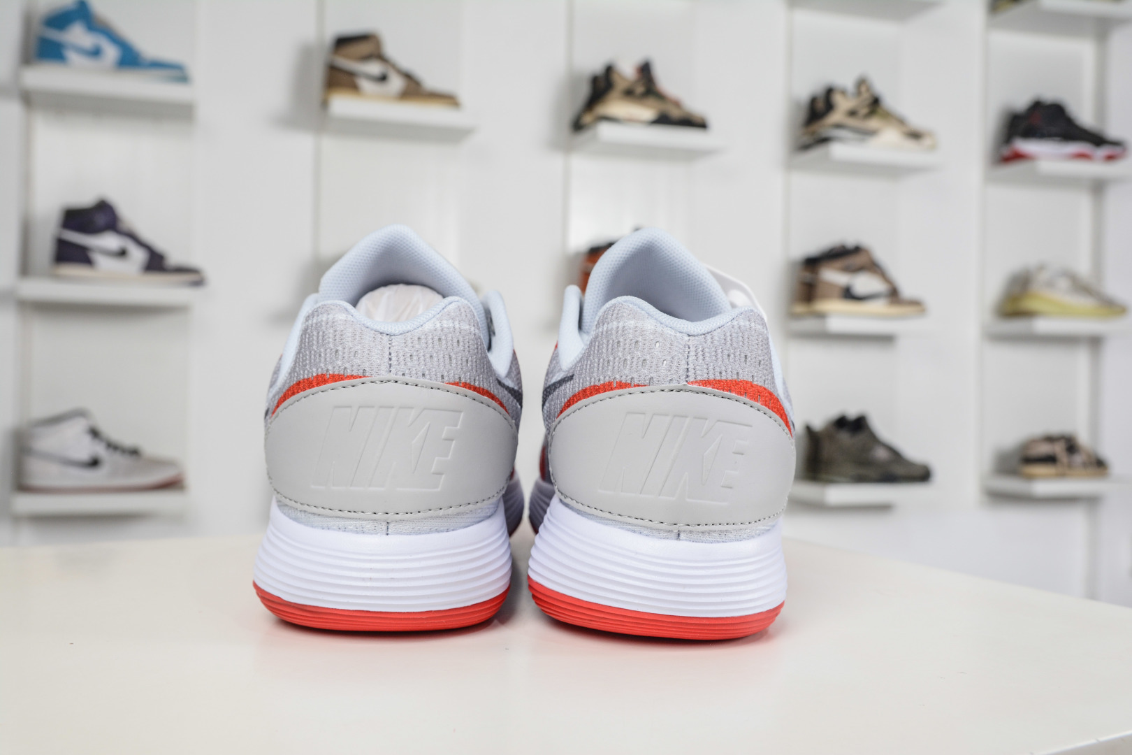 280 NK React Hyperdunk 2017 Low EP 马年限定 低帮实战篮球鞋 897637-011-Chinese UA Cheap High Quatity Brand Clothes Bags handbags Sneakers wholesale wholesaler seller from China Factory suppliers Fashion Clothing Shoes best Quality Beautiful Price 280 NK React Hyperdunk 2017 Low EP 马年限定 低帮实战篮球鞋 897637-011