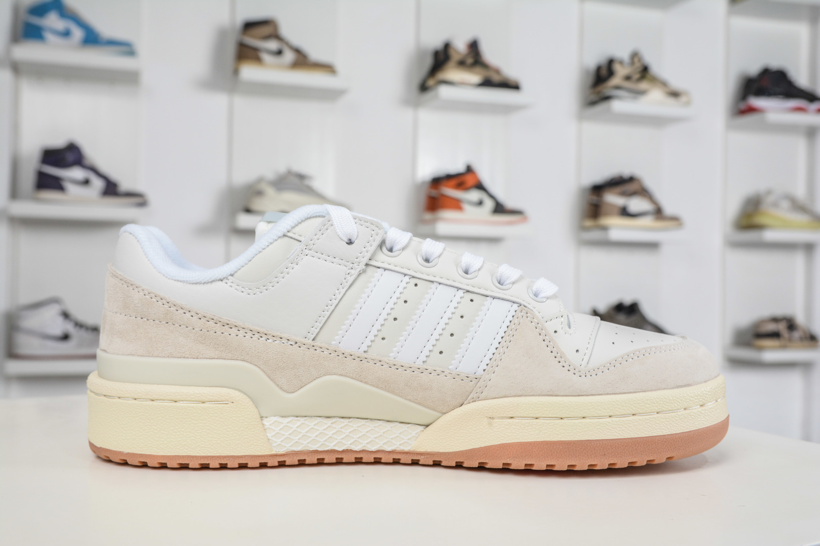 adidas Originals Forum 低帮百搭潮流休闲运动板鞋 FY7998-Top High Quatity Cheap Sneakers Fashion Clothing Clothes Bags handbags Shoes of all Brand wholesale With The best Quality And Beautiful Price from China Factory Chinese suppliers wholesaler seller adidas Originals Forum 低帮百搭潮流休闲运动板鞋 FY7998