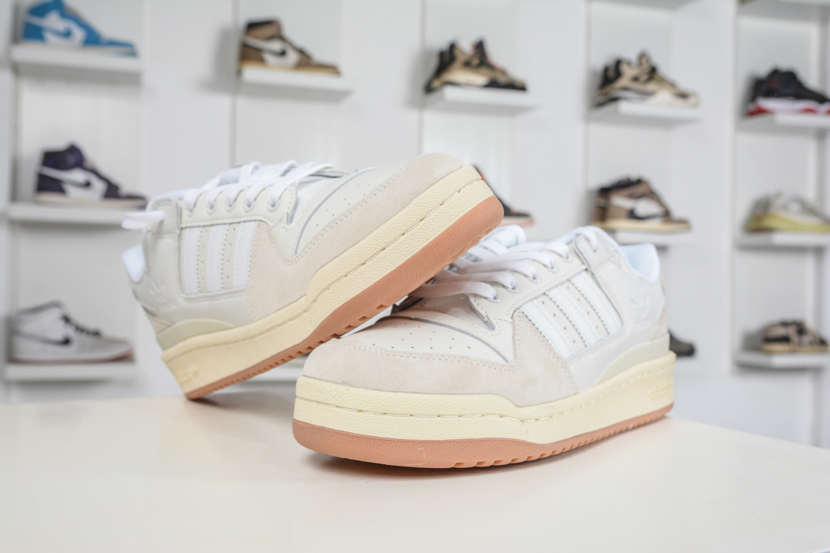 adidas Originals Forum 低帮百搭潮流休闲运动板鞋 FY7998-Top High Quatity Cheap Sneakers Fashion Clothing Clothes Bags handbags Shoes of all Brand wholesale With The best Quality And Beautiful Price from China Factory Chinese suppliers wholesaler seller adidas Originals Forum 低帮百搭潮流休闲运动板鞋 FY7998