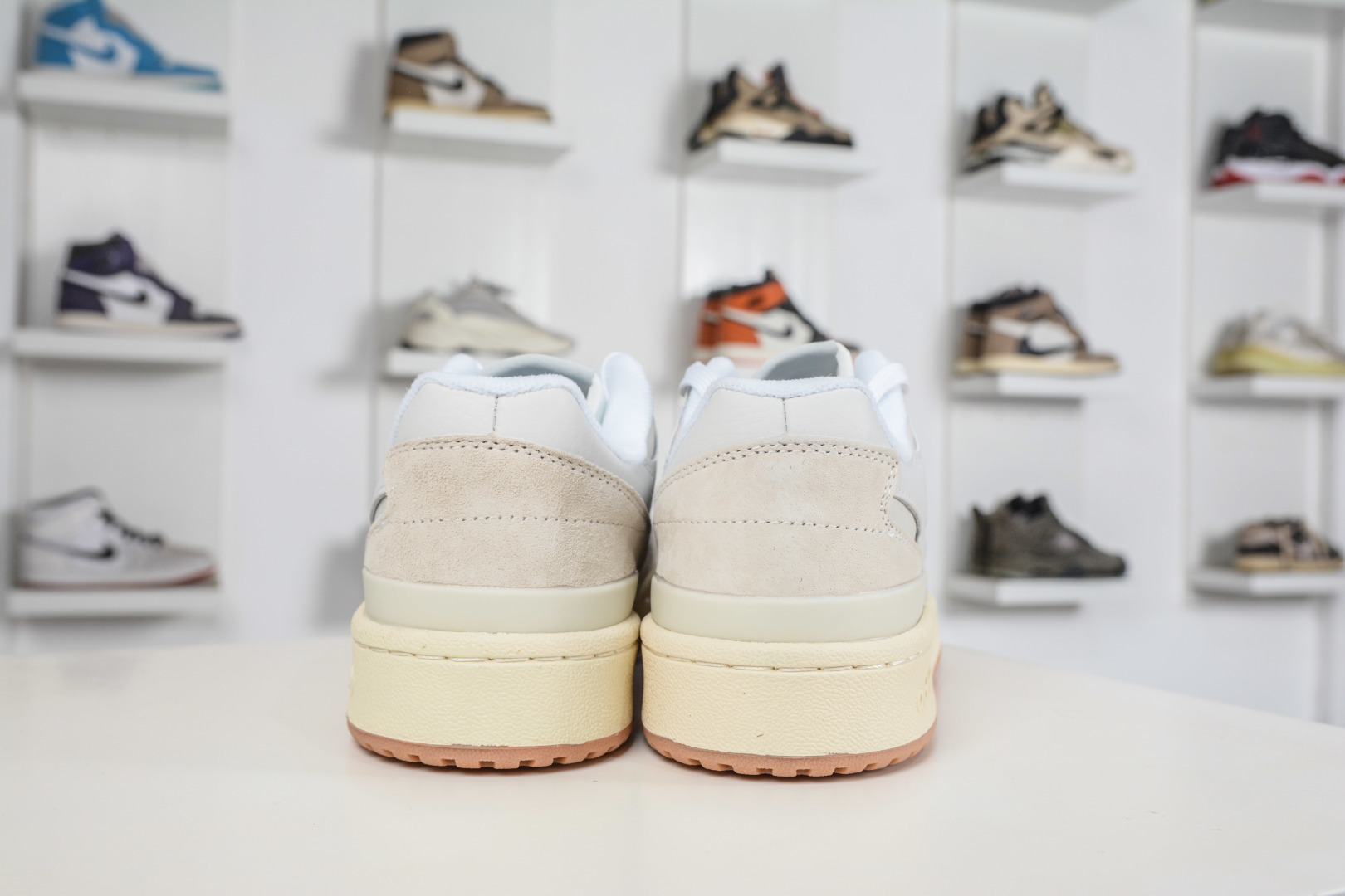 adidas Originals Forum 低帮百搭潮流休闲运动板鞋 FY7998-Top High Quatity Cheap Sneakers Fashion Clothing Clothes Bags handbags Shoes of all Brand wholesale With The best Quality And Beautiful Price from China Factory Chinese suppliers wholesaler seller adidas Originals Forum 低帮百搭潮流休闲运动板鞋 FY7998