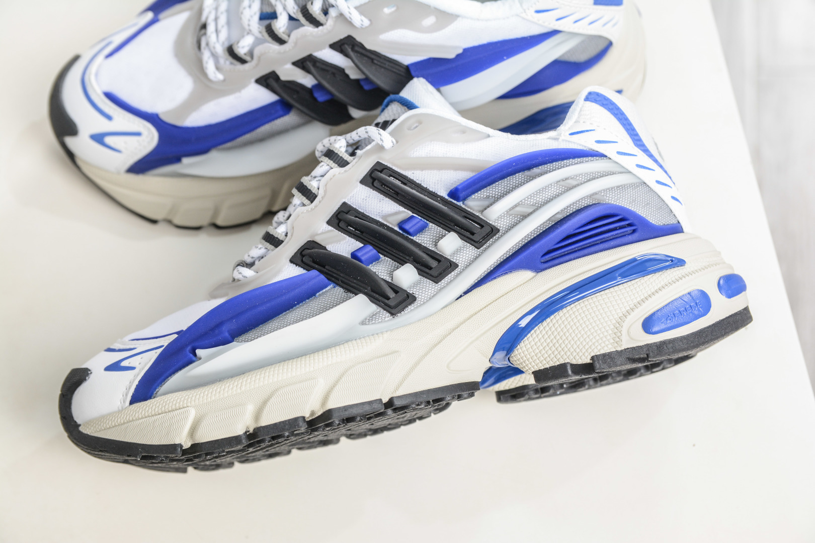 Pharrell Williams x Adidas Virgina AdiJellyfish 阿迪之星水母系列系列低帮老爹风复古透气缓震休闲运动慢跑鞋 JP9263-Top High Quatity Cheap Sneakers Fashion Clothing Clothes Bags handbags Shoes of all Brand wholesale With The best Quality And Beautiful Price from China Factory Chinese suppliers wholesaler seller Pharrell Williams x Adidas Virgina AdiJellyfish 阿迪之星水母系列系列低帮老爹风复古透气缓震休闲运动慢跑鞋 JP9263