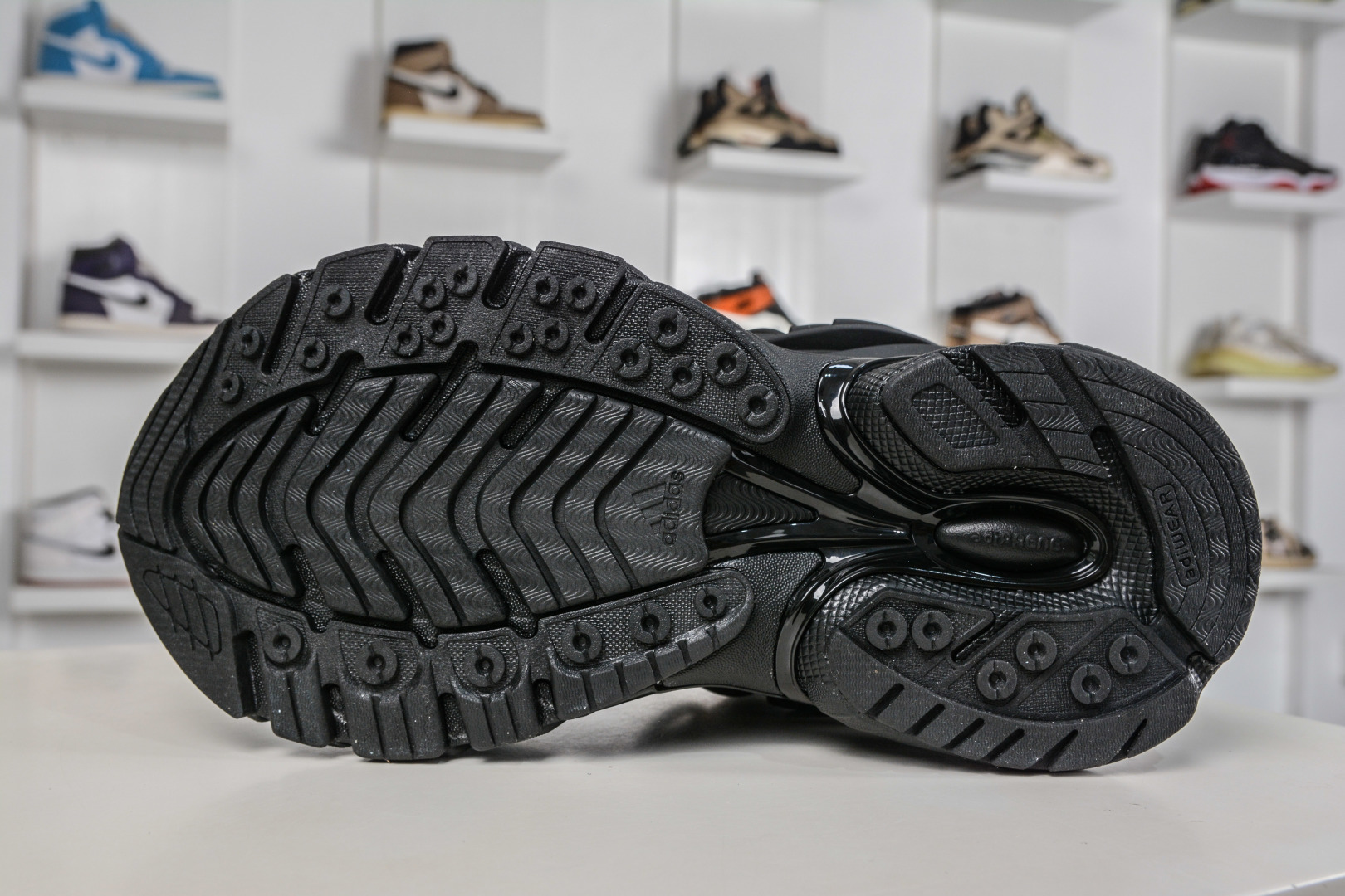 Pharrell Williams x Adidas Virgina AdiJellyfish 阿迪之星水母系列系列低帮老爹风复古透气缓震休闲运动慢跑鞋 JP6759 Pharrell Williams x Adidas Virgina AdiJellyfish 阿迪之星水母系列系列低帮老爹风复古透气缓震休闲运动慢跑鞋 JP6759