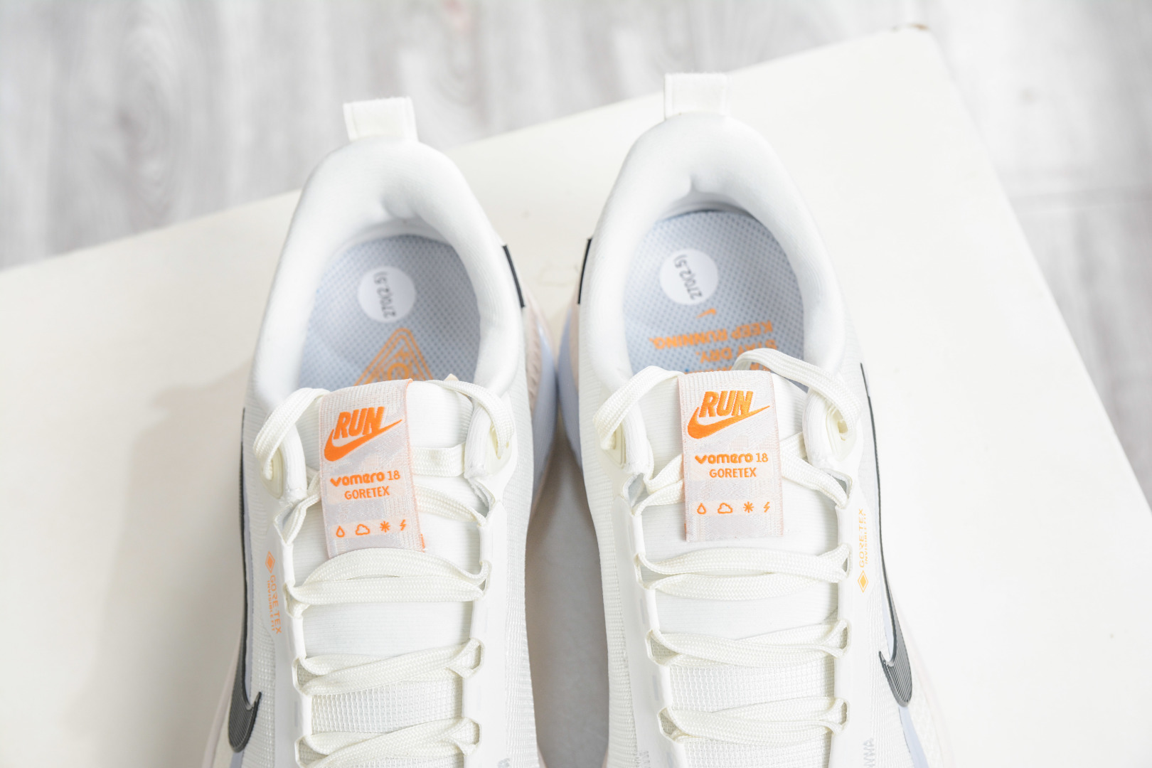 Nike Air Zoom Vomero 18 GTX 全新科技提前原鞋开发 HQ7002-100