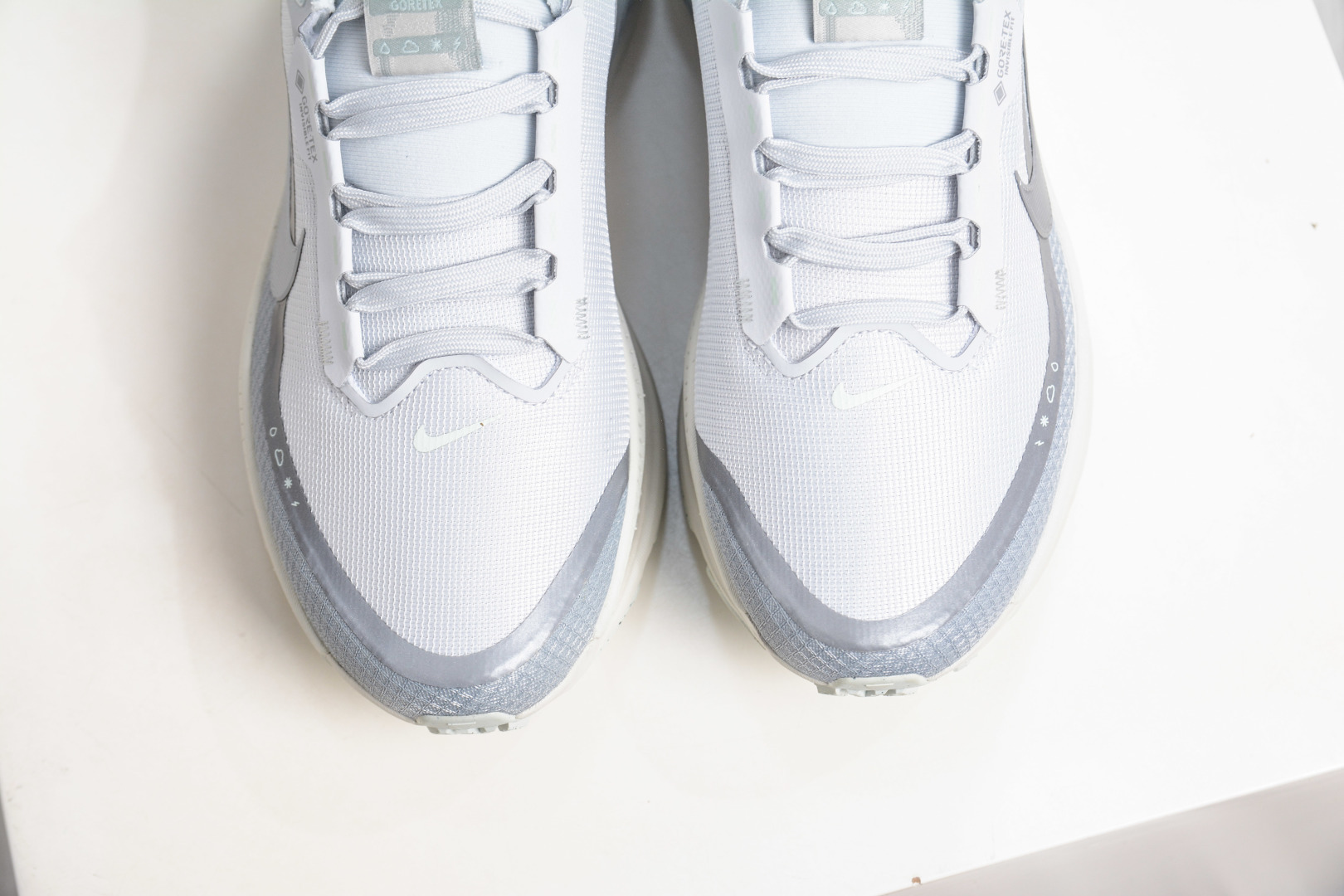 Nike Air Zoom Vomero 18 GTX 全新科技提前原鞋开发 HQ7001-003 Nike Air Zoom Vomero 18 GTX 全新科技提前原鞋开发 HQ7001-003