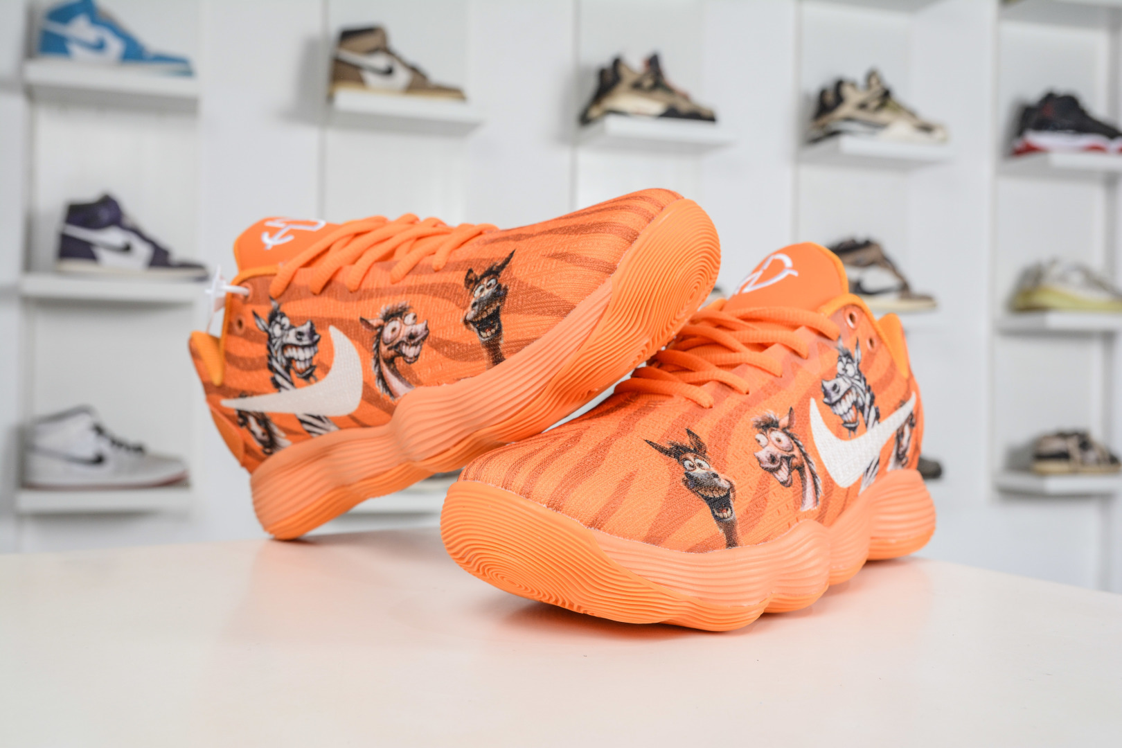 NK React Hyperdunk 2017 Low EP 马年限定 低帮实战篮球鞋 897637-009-Top High Quatity Cheap Sneakers Fashion Clothing Clothes Bags handbags Shoes of all Brand wholesale With The best Quality And Beautiful Price from China Factory Chinese suppliers wholesaler seller NK React Hyperdunk 2017 Low EP 马年限定 低帮实战篮球鞋 897637-009