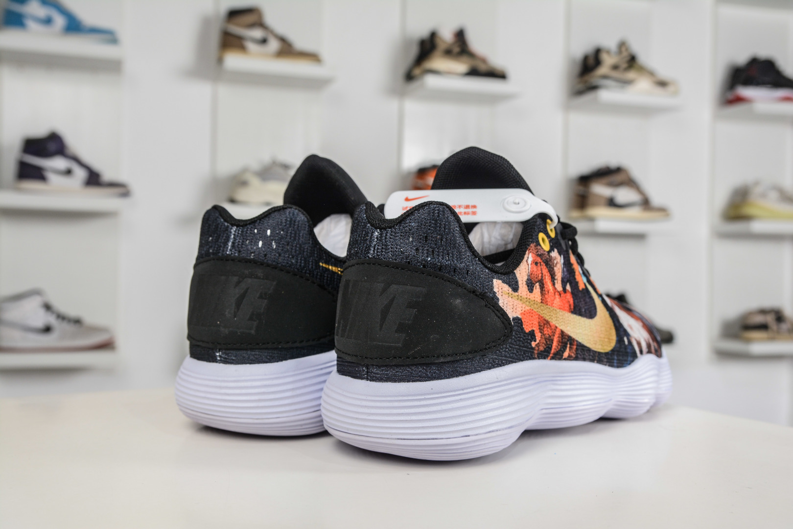NK React Hyperdunk 2017 Low EP 马年限定 低帮实战篮球鞋 897637-010-Top High Quatity Cheap Sneakers Fashion Clothing Clothes Bags handbags Shoes of all Brand wholesale With The best Quality And Beautiful Price from China Factory Chinese suppliers wholesaler seller NK React Hyperdunk 2017 Low EP 马年限定 低帮实战篮球鞋 897637-010