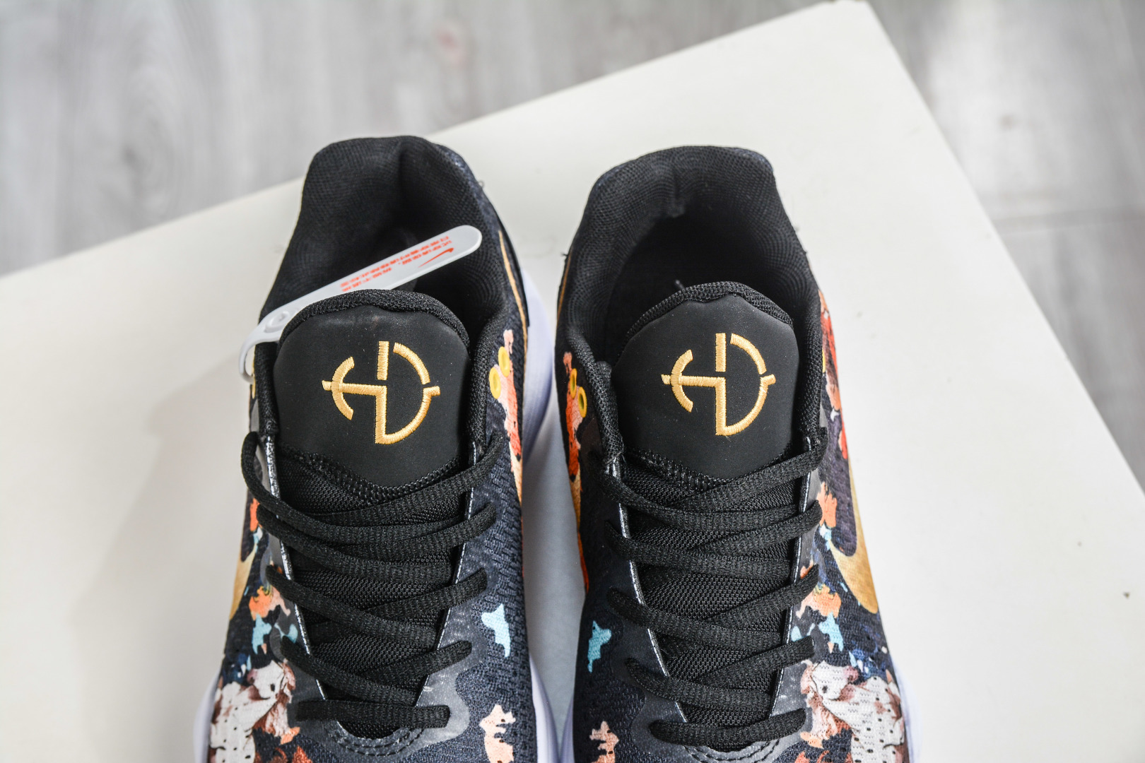 NK React Hyperdunk 2017 Low EP 马年限定 低帮实战篮球鞋 897637-010-Top High Quatity Cheap Sneakers Fashion Clothing Clothes Bags handbags Shoes of all Brand wholesale With The best Quality And Beautiful Price from China Factory Chinese suppliers wholesaler seller NK React Hyperdunk 2017 Low EP 马年限定 低帮实战篮球鞋 897637-010