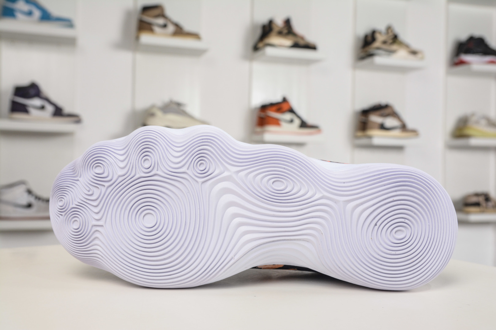NK React Hyperdunk 2017 Low EP 马年限定 低帮实战篮球鞋 897637-010-Top High Quatity Cheap Sneakers Fashion Clothing Clothes Bags handbags Shoes of all Brand wholesale With The best Quality And Beautiful Price from China Factory Chinese suppliers wholesaler seller NK React Hyperdunk 2017 Low EP 马年限定 低帮实战篮球鞋 897637-010
