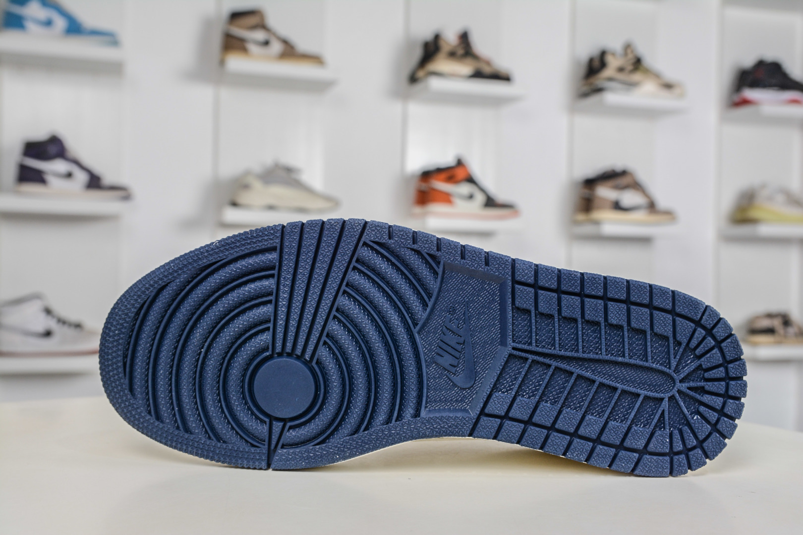TS x Air Jordan x Louis Vuitton AJ1 Low 倒钩低帮LV联名-哆啦A梦白灰 DZ2688-004-Top High Quatity Cheap Sneakers Fashion Clothing Clothes Bags handbags Shoes of all Brand wholesale With The best Quality And Beautiful Price from China Factory Chinese suppliers wholesaler seller TS x Air Jordan x Louis Vuitton AJ1 Low 倒钩低帮LV联名-哆啦A梦白灰 DZ2688-004