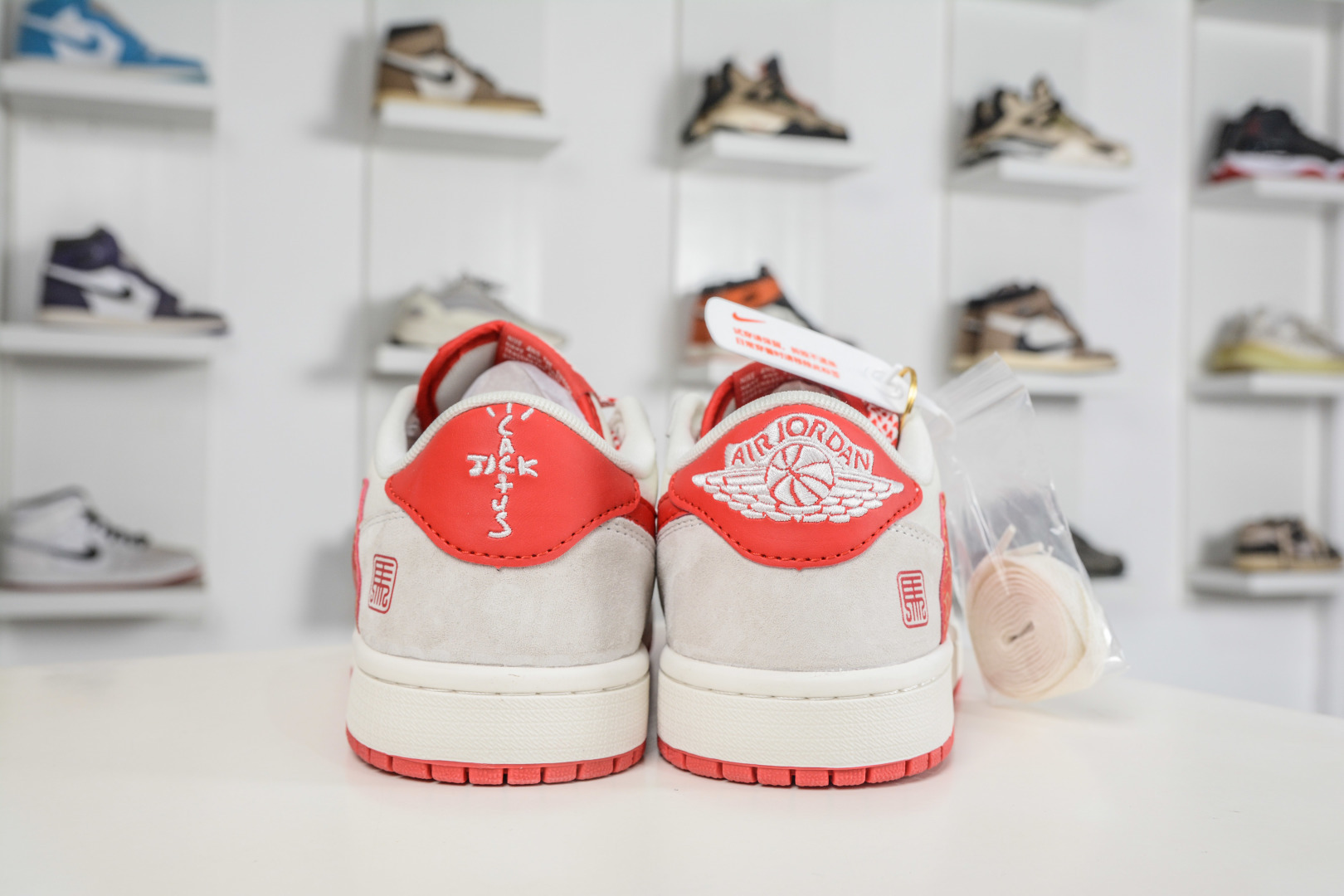 Travis Scott x Air Jordan 1 Low乔丹1代低帮倒钩马年限定-米灰红 JW1188-182 Travis Scott x Air Jordan 1 Low乔丹1代低帮倒钩马年限定-米灰红 JW1188-182