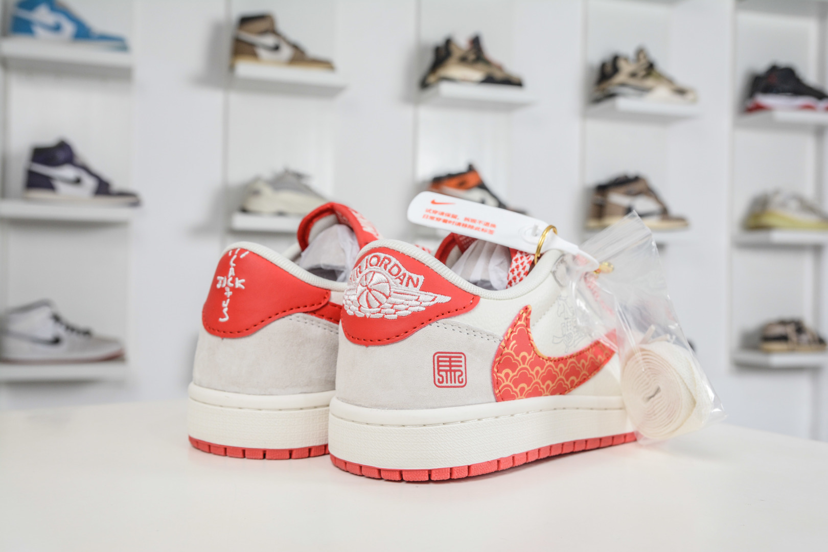Travis Scott x Air Jordan 1 Low乔丹1代低帮倒钩马年限定-米灰红 JW1188-182 Travis Scott x Air Jordan 1 Low乔丹1代低帮倒钩马年限定-米灰红 JW1188-182