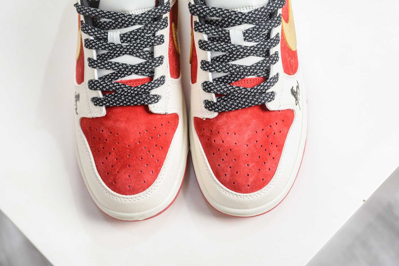 Nike SB Dunk Low 丙午马年限定-奔腾骏马 MN1688-115