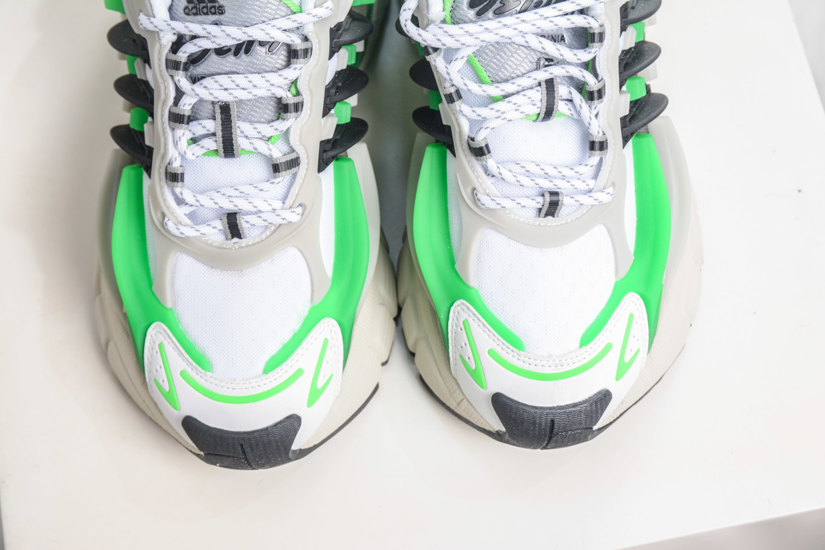 200 Pharrell Williams x Adidas Virgina AdiJellyfish 阿迪之星水母系列系列低帮老爹风复古透气缓震休闲运动慢跑鞋 JP9260-Chinese UA Cheap High Quatity Brand Clothes Bags handbags Sneakers wholesale wholesaler seller from China Factory suppliers Fashion Clothing Shoes best Quality Beautiful Price 200 Pharrell Williams x Adidas Virgina AdiJellyfish 阿迪之星水母系列系列低帮老爹风复古透气缓震休闲运动慢跑鞋 JP9260