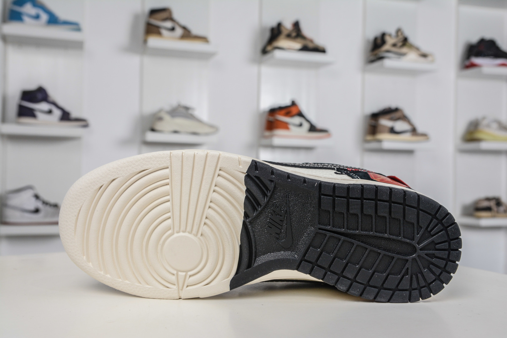 Nike SB Dunk Low 丙午马年限定-米白黑蛇鳞 YX5066-C92-Top High Quatity Cheap Sneakers Fashion Clothing Clothes Bags handbags Shoes of all Brand wholesale With The best Quality And Beautiful Price from China Factory Chinese suppliers wholesaler seller Nike SB Dunk Low 丙午马年限定-米白黑蛇鳞 YX5066-C92