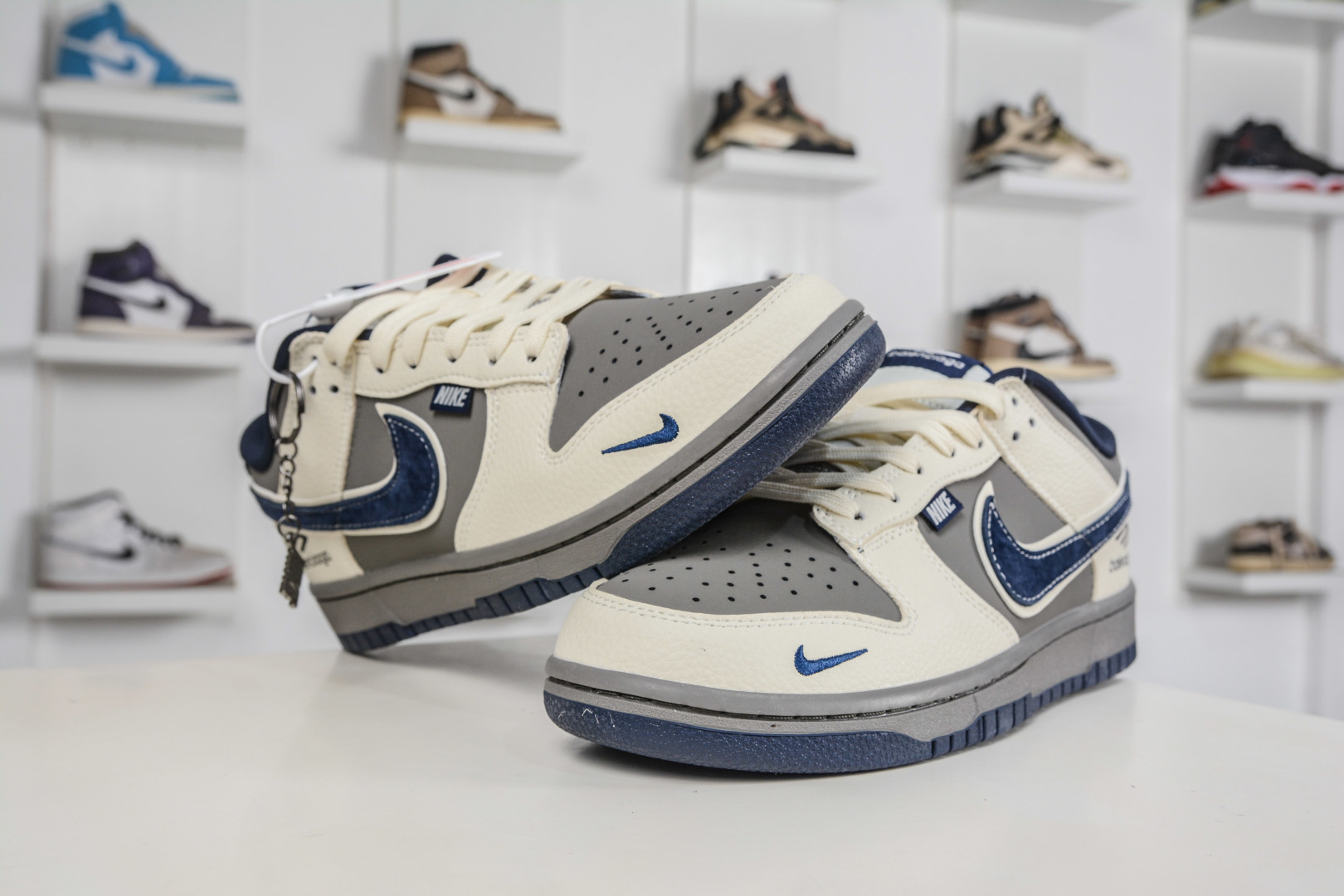 270 Nike SB Dunk Low x Balenciaga 巴黎世家联名-米灰深蓝 TX1688-020-Chinese UA Cheap High Quatity Brand Clothes Bags handbags Sneakers wholesale wholesaler seller from China Factory suppliers Fashion Clothing Shoes best Quality Beautiful Price 270 Nike SB Dunk Low x Balenciaga 巴黎世家联名-米灰深蓝 TX1688-020