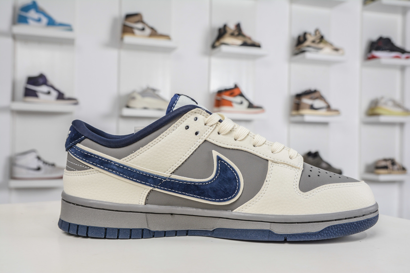 270 Nike SB Dunk Low x Balenciaga 巴黎世家联名-米灰深蓝 TX1688-020-Chinese UA Cheap High Quatity Brand Clothes Bags handbags Sneakers wholesale wholesaler seller from China Factory suppliers Fashion Clothing Shoes best Quality Beautiful Price 270 Nike SB Dunk Low x Balenciaga 巴黎世家联名-米灰深蓝 TX1688-020