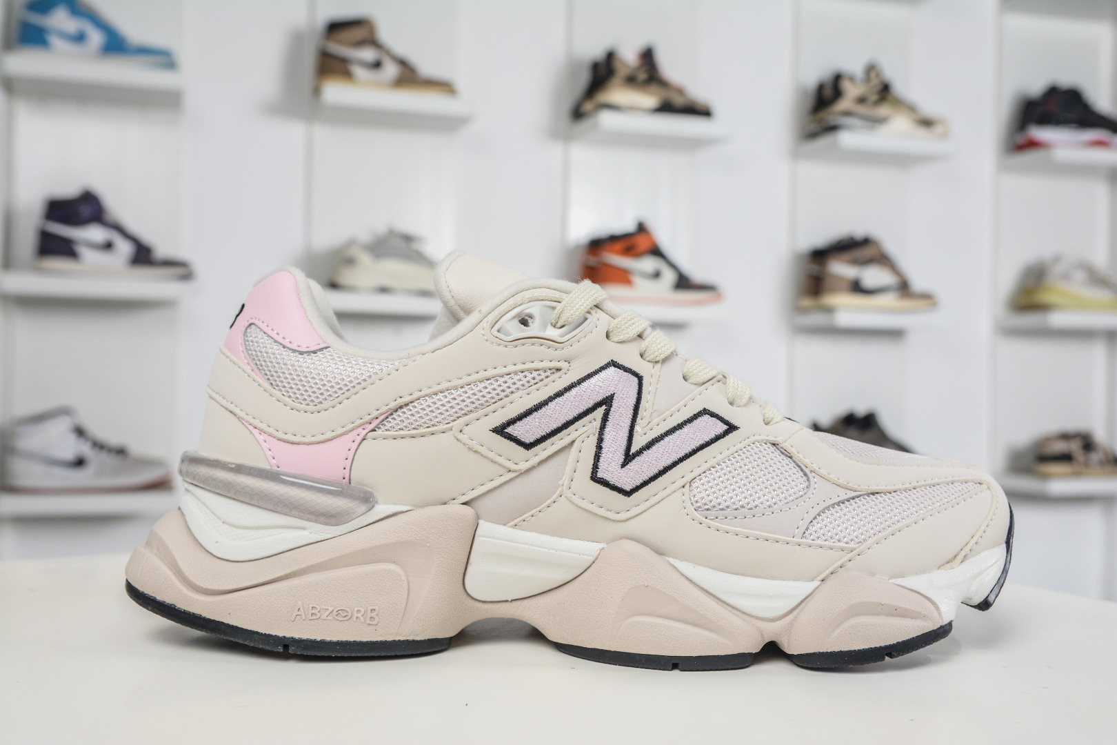 220 T版 新百伦New Balance NB9060 杏粉色 U9060AJD-Chinese UA Cheap High Quatity Brand Clothes Bags handbags Sneakers wholesale wholesaler seller from China Factory suppliers Fashion Clothing Shoes best Quality Beautiful Price 220 T版 新百伦New Balance NB9060 杏粉色 U9060AJD