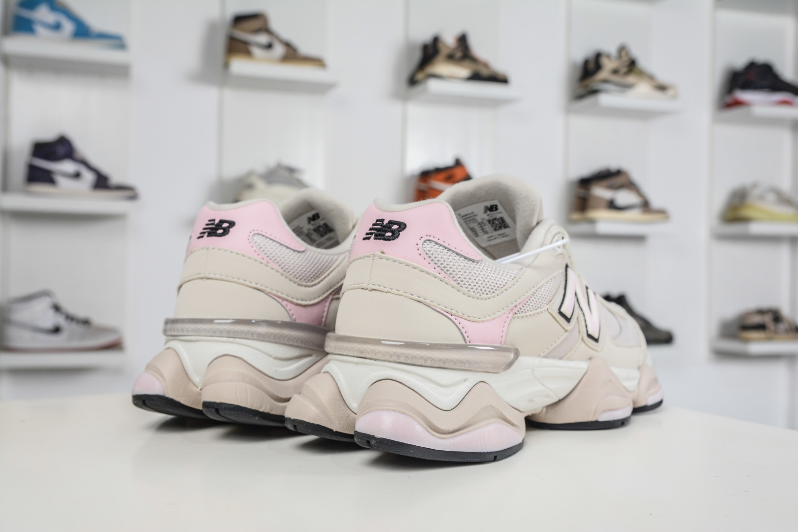 220 T版 新百伦New Balance NB9060 杏粉色 U9060AJD-Chinese UA Cheap High Quatity Brand Clothes Bags handbags Sneakers wholesale wholesaler seller from China Factory suppliers Fashion Clothing Shoes best Quality Beautiful Price 220 T版 新百伦New Balance NB9060 杏粉色 U9060AJD
