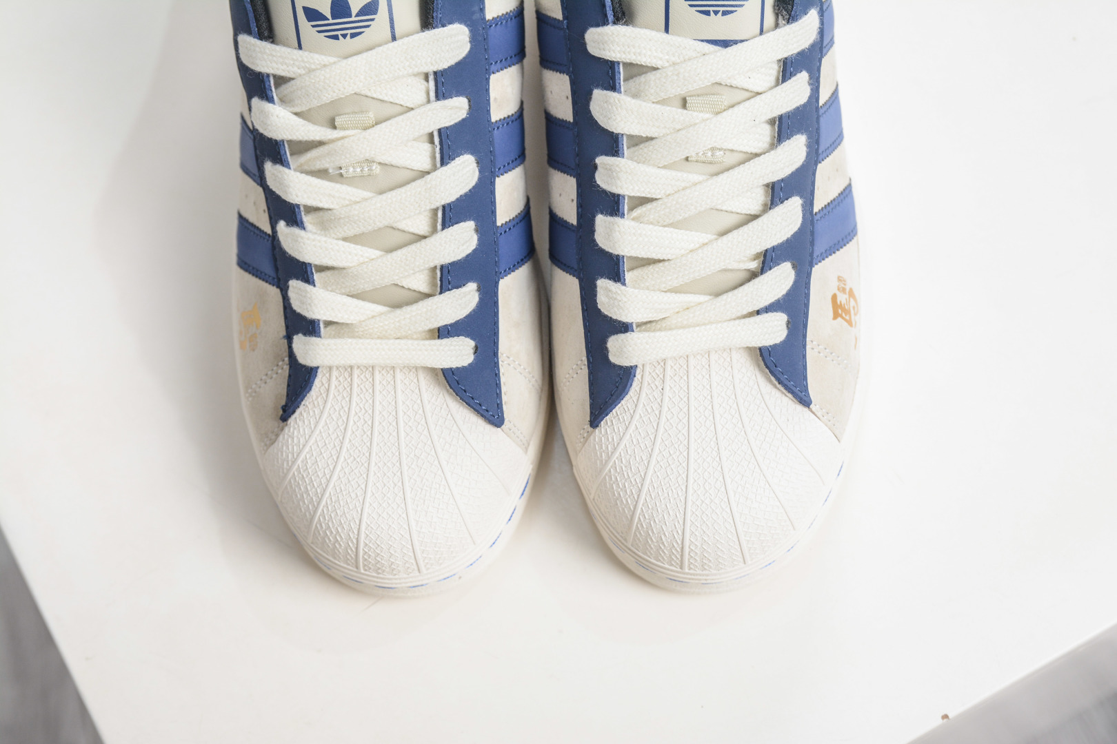AD Originals Super马年限定 贝壳头板鞋 LX0914-Top High Quatity Cheap Sneakers Fashion Clothing Clothes Bags handbags Shoes of all Brand wholesale With The best Quality And Beautiful Price from China Factory Chinese suppliers wholesaler seller AD Originals Super马年限定 贝壳头板鞋 LX0914