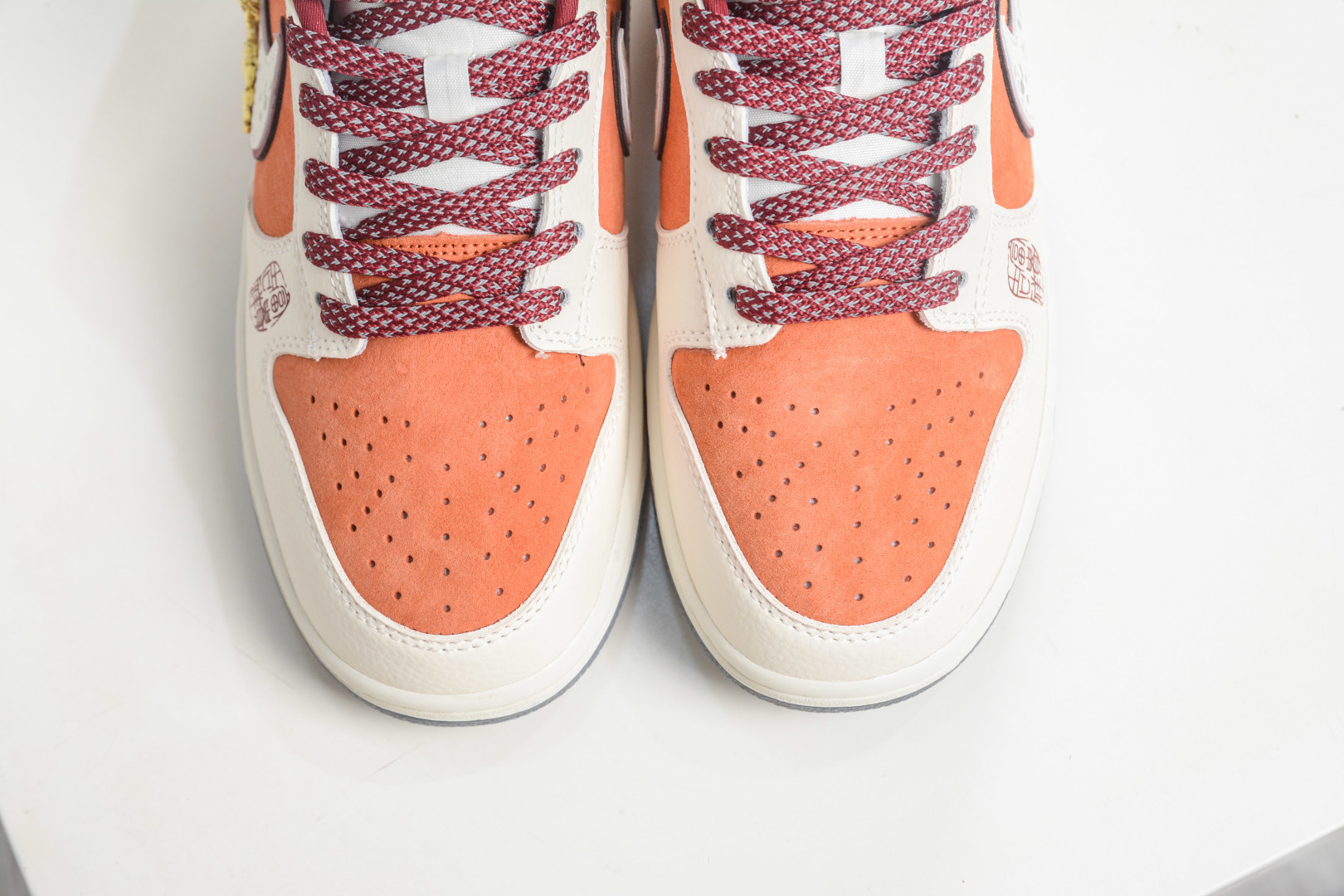 Nike SB Dunk Low 丙午马年限定-富贵吉祥 MN1688-116-Top High Quatity Cheap Sneakers Fashion Clothing Clothes Bags handbags Shoes of all Brand wholesale With The best Quality And Beautiful Price from China Factory Chinese suppliers wholesaler seller Nike SB Dunk Low 丙午马年限定-富贵吉祥 MN1688-116
