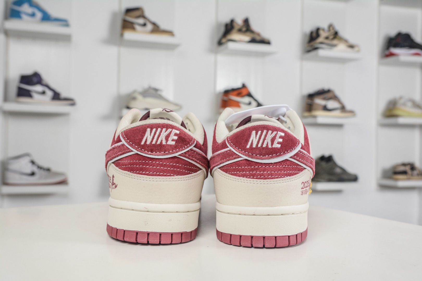 270 Nike SB Dunk Low 丙午马年限定-骏马刺绣 DN3168-024-Chinese UA Cheap High Quatity Brand Clothes Bags handbags Sneakers wholesale wholesaler seller from China Factory suppliers Fashion Clothing Shoes best Quality Beautiful Price 270 Nike SB Dunk Low 丙午马年限定-骏马刺绣 DN3168-024